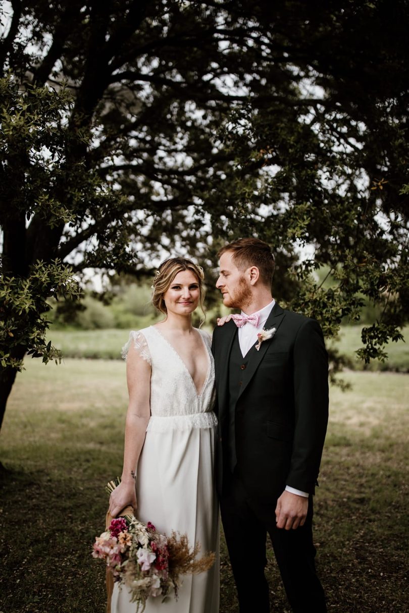 Un mariage aux Domaines de Patras en Provence - Blog mariage : La mariée aux pieds nus - Photos : Coralie Lescieux