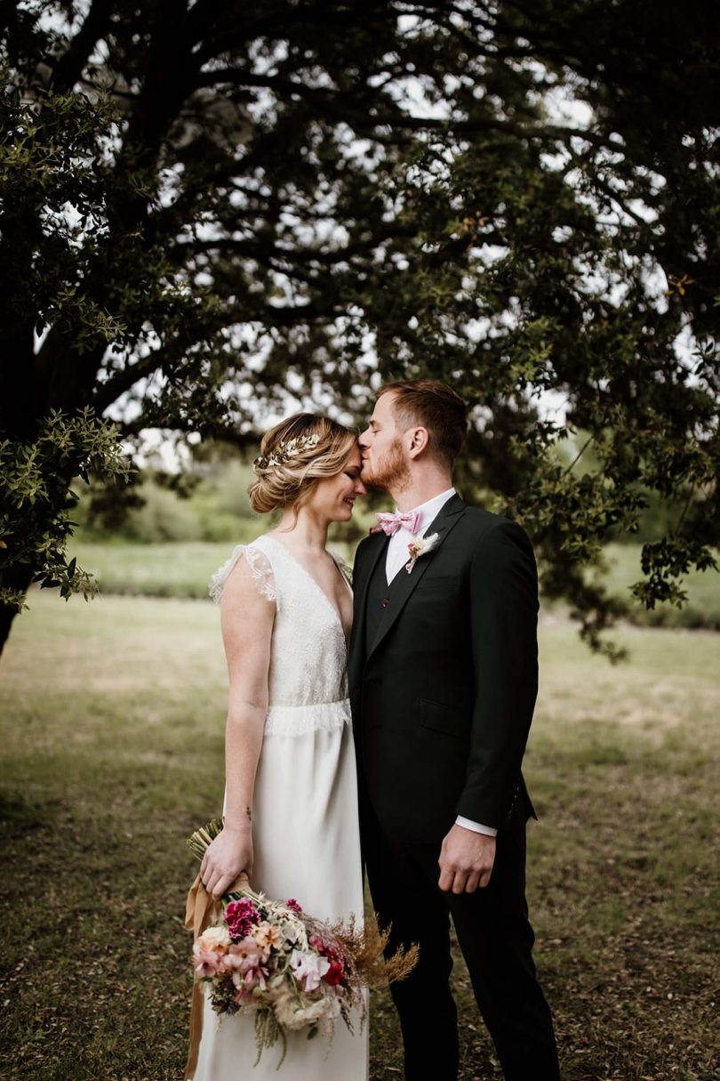 Un mariage aux Domaines de Patras en Provence - Blog mariage : La mariée aux pieds nus - Photos : Coralie Lescieux