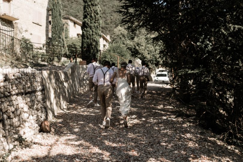 Un mariage au Hameau de Valouse - Photographe : Julien Navarre - Wedding planner : L'atelier Atypique - Blog mariage : La mariée aux pieds nus