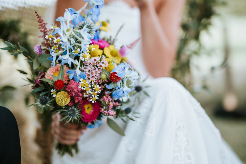 Un mariage coloré au Pays Basque - A découvrir sur www.lamarieeauxpiedsnus.com - Photos : Clément Minair