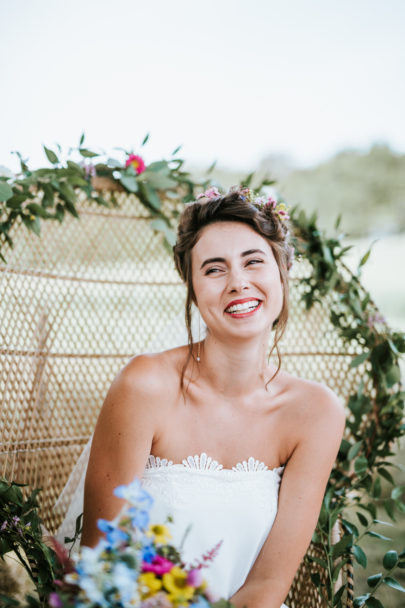 Un mariage coloré au Pays Basque - A découvrir sur www.lamarieeauxpiedsnus.com - Photos : Clément Minair