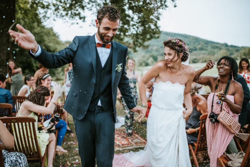 Un mariage coloré au Pays Basque - A découvrir sur www.lamarieeauxpiedsnus.com - Photos : Clément Minair