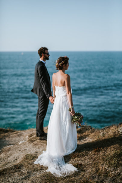 Un mariage coloré au Pays Basque - A découvrir sur www.lamarieeauxpiedsnus.com - Photos : Clément Minair