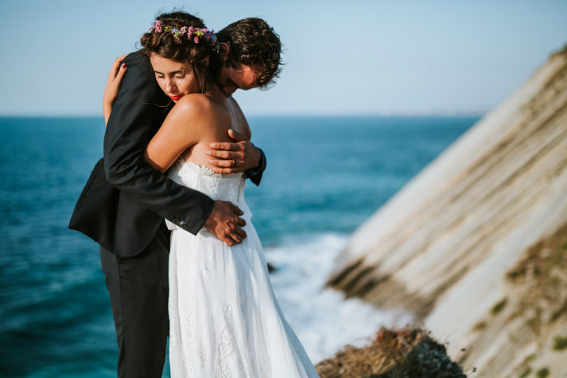 Un mariage coloré au Pays Basque - A découvrir sur www.lamarieeauxpiedsnus.com - Photos : Clément Minair