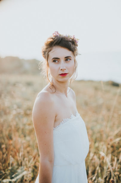 Un mariage coloré au Pays Basque - A découvrir sur www.lamarieeauxpiedsnus.com - Photos : Clément Minair