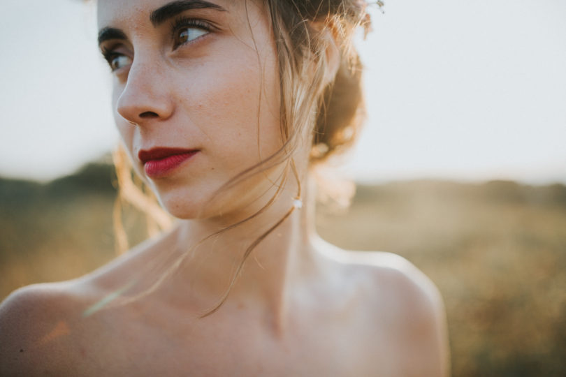 Un mariage coloré au Pays Basque - A découvrir sur www.lamarieeauxpiedsnus.com - Photos : Clément Minair