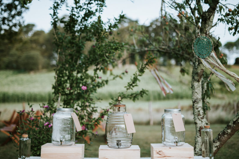 Un mariage coloré au Pays Basque - A découvrir sur www.lamarieeauxpiedsnus.com - Photos : Clément Minair