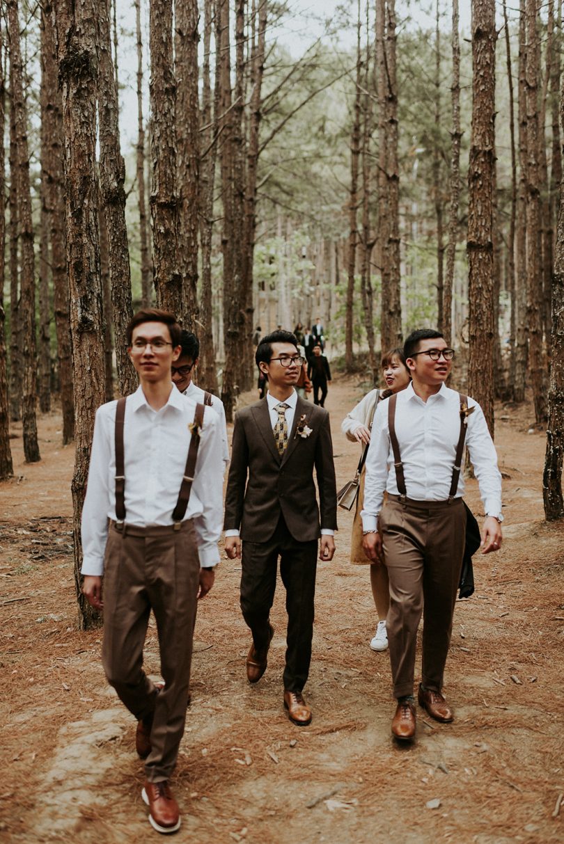 Un mariage romantique dans une forêt au vietnam - Photos : Phan Tien Photography -Blog mariage : La mariée aux pieds nus.
