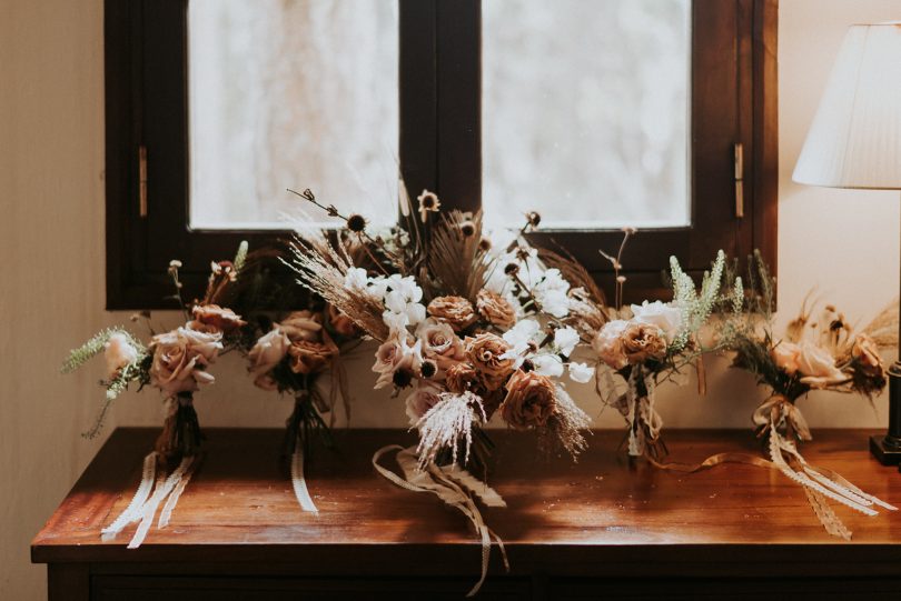 Un mariage romantique dans une forêt - Crédits Photos : Phan Tien Photography - Blog mariage : La mariée aux pieds nus.