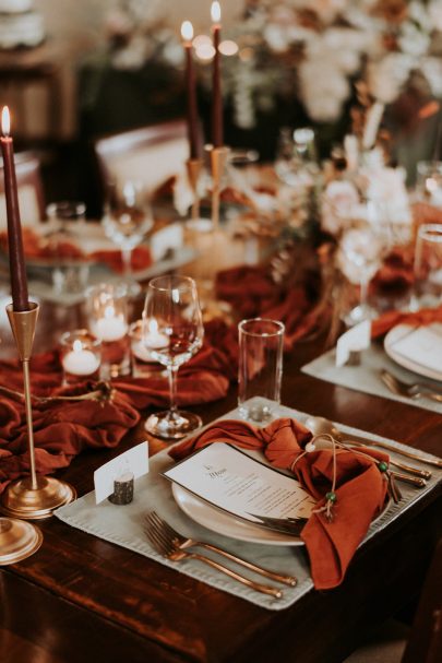 Un mariage romantique dans une forêt - Crédits Photos : Phan Tien Photography - Blog mariage : La mariée aux pieds nus.