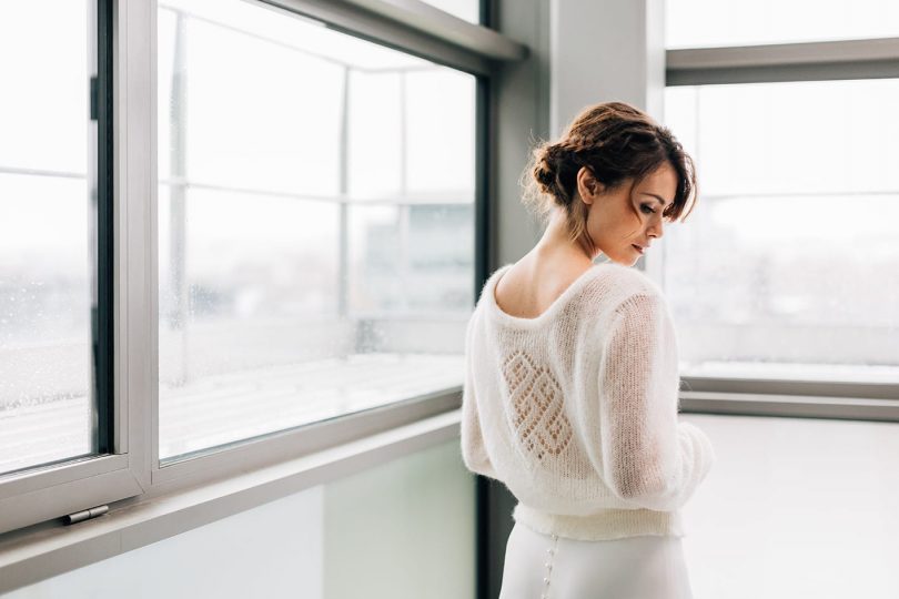 Mathilde Marie x Cinemailles - Collection de pulls et accessoires en laine pour la mariée - Photos : Pierre Atelier - Blog mariage : La mariée aux pieds nus