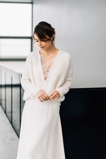 Mathilde Marie x Cinemailles - Collection de pulls et accessoires en laine pour la mariée - Photos : Pierre Atelier - Blog mariage : La mariée aux pieds nus