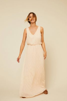 Dress code mariage en rose - Idées de tenues pour les invités et demoiselles d'honneur : Blog mariage : La mariée aux pieds nus