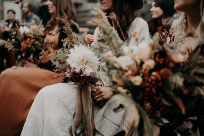 Un mariage en Auvergne aux Gites du Berger en Automne - Photos et Vidéo : The Quirky - Blog mariage : La mariée aux pieds nus