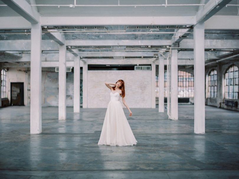 Découvrez sur le blog mariage www.lamarieeauxpiedsnus.com la collection 2017 de robes de mariée de Truvelle - Modele : Georgia