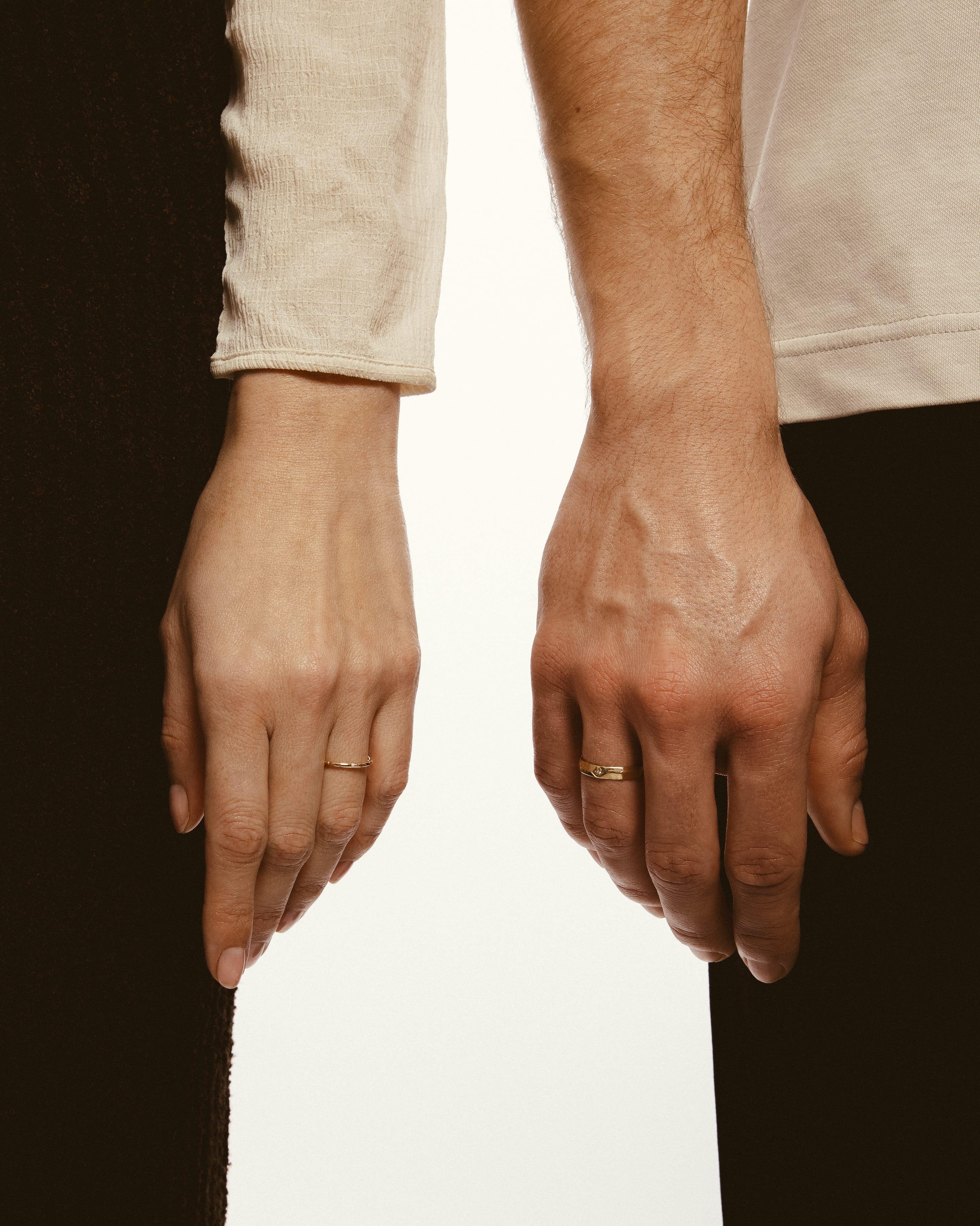 Leila Buecher - Joaillerie - Alliances et bagues de fiançailles - Blog mariage : La mariée aux pieds nus