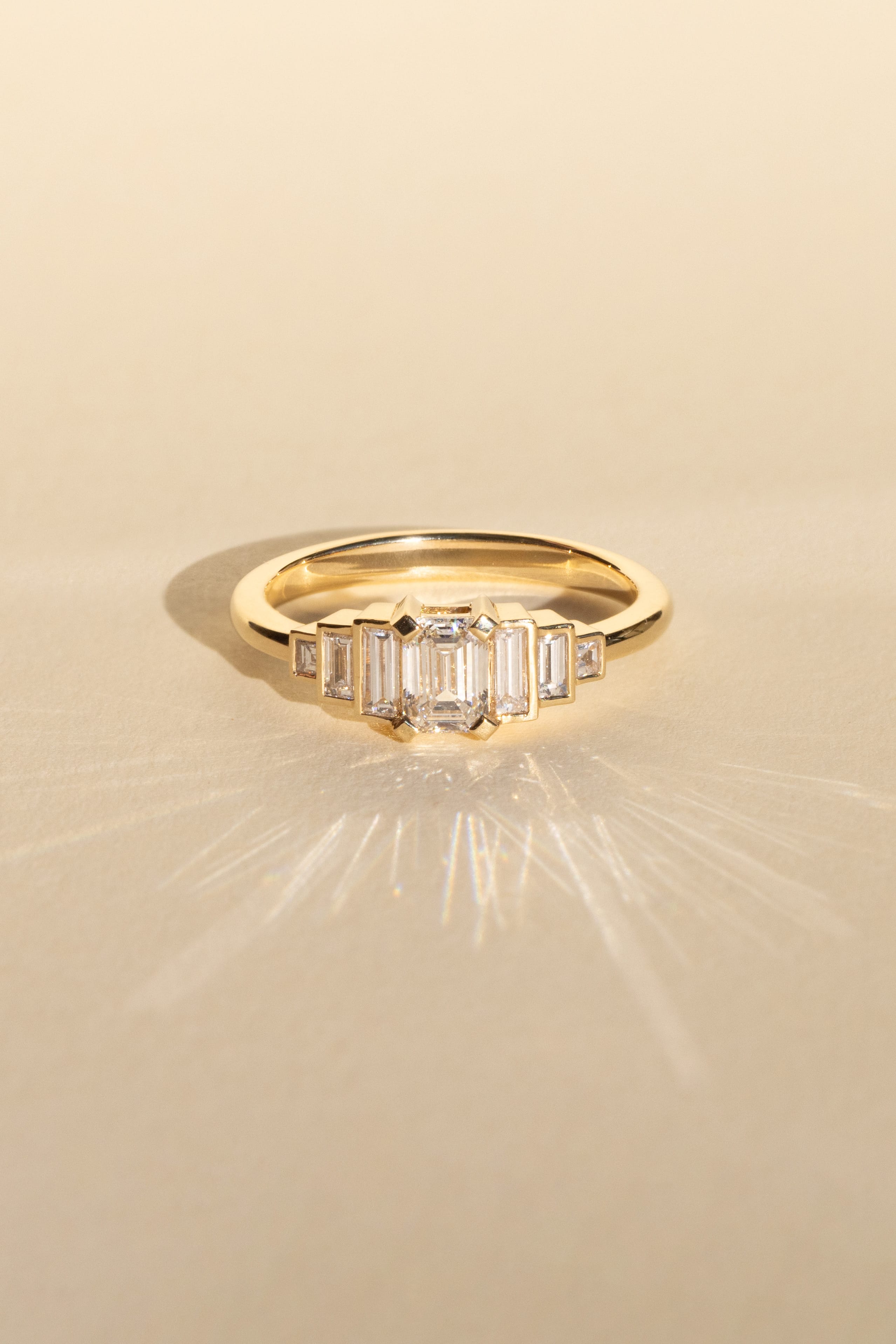 Leila Buecher - Joaillerie - Alliances et bagues de fiançailles - Blog mariage : La mariée aux pieds nus