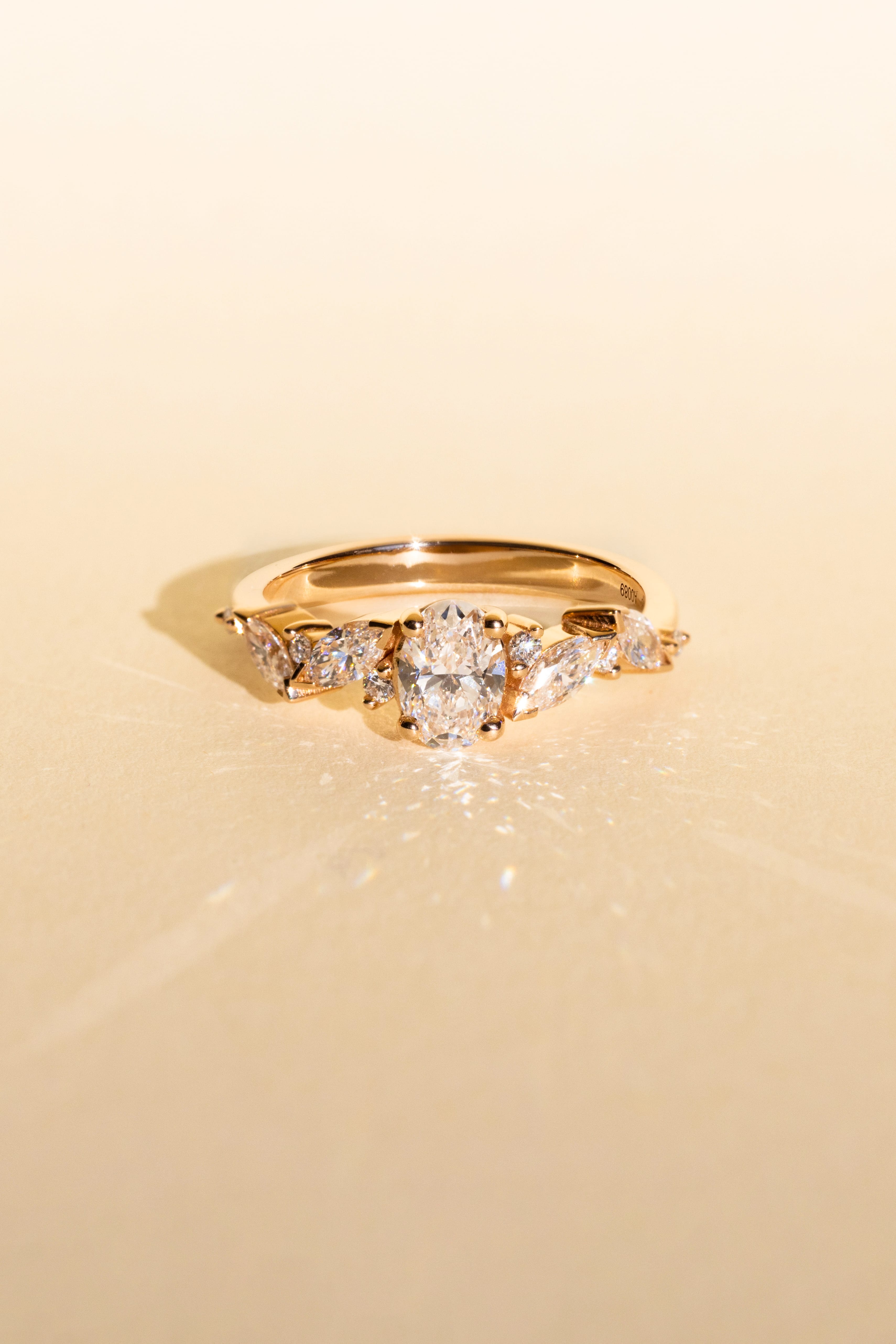 Leila Buecher - Joaillerie - Alliances et bagues de fiançailles - Blog mariage : La mariée aux pieds nus