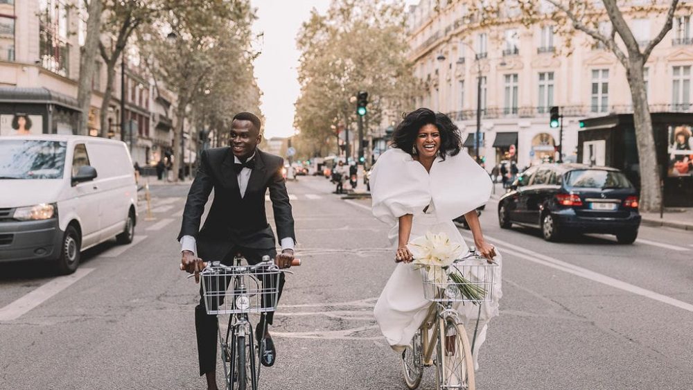 Un mariage à Paris - Photo : Les Bandits - Blog mariage : La mariée aux pieds nus