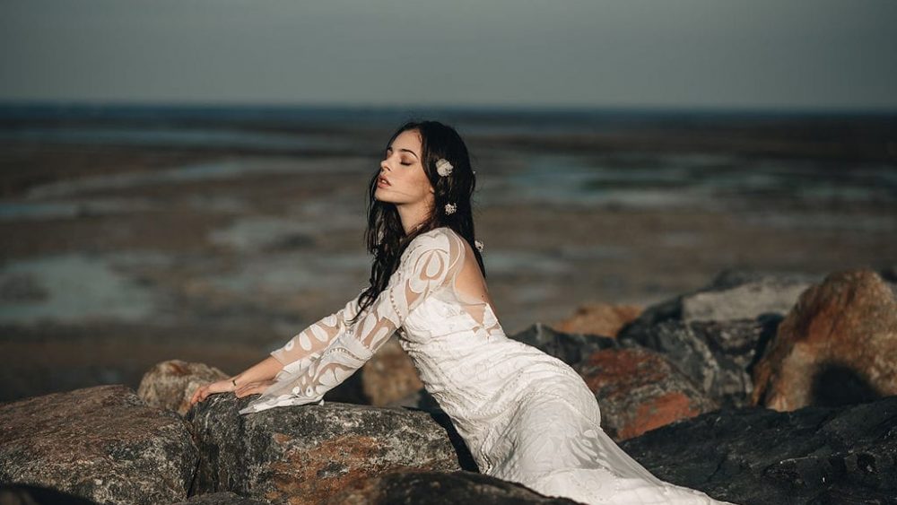 Les couronnes de Victoire - Accessoires de mariée - Collection 2021 - Blog mariage : La mariée aux pieds nus