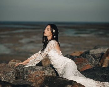 Les couronnes de Victoire - Accessoires de mariée - Collection 2021 - Blog mariage : La mariée aux pieds nus