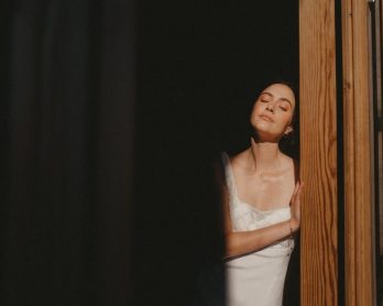 Maison Maelie - Robes de mariée - Collection 2022 - Photos : Coco Egia - Blog mariage : La mariée aux pieds nus