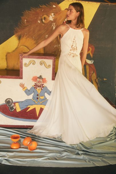 Margaux Tardits - Robes de mariée - Collection 2023 - Blog mariage : La mariée aux pieds nus