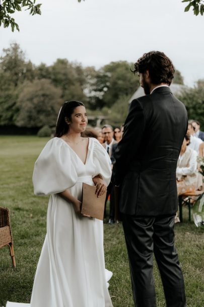 Un mariage au Pré des Colombiers en Normandie - Photos : Lea Evrevin - Blog mariage : La mariée aux pieds nus