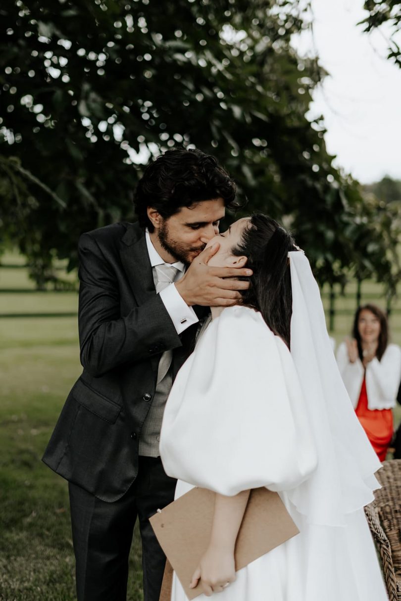 Un mariage au Pré des Colombiers en Normandie - Photos : Lea Evrevin - Blog mariage : La mariée aux pieds nus