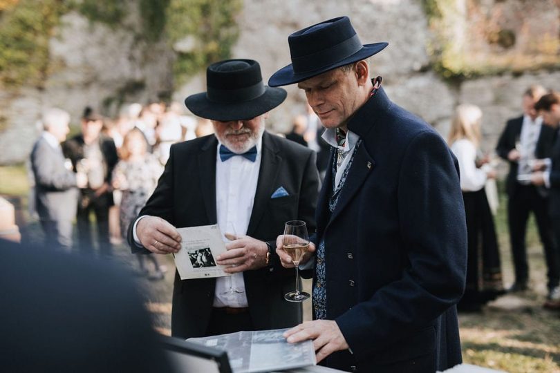 Un mariage au Morimont en Alsace - Photos : Neupap Photography - Blog mariage : La mariée aux pieds nus