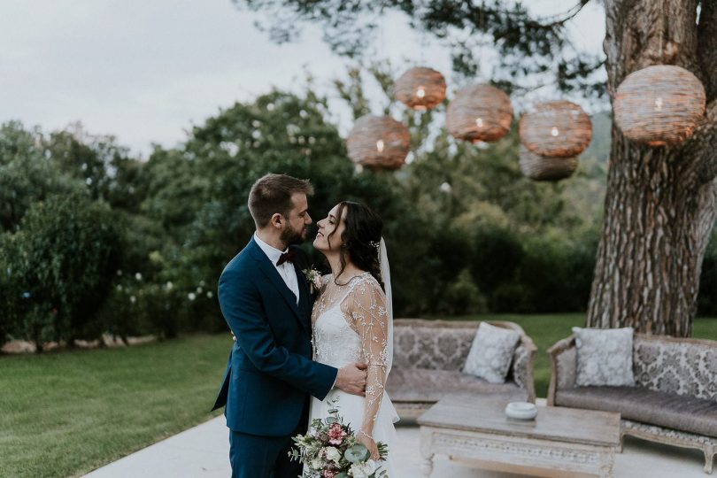 Un mariage à la Bastide des Adrets en Provence - Photos : Madame B Photographie - Blog mariage : La mariée aux pieds nus