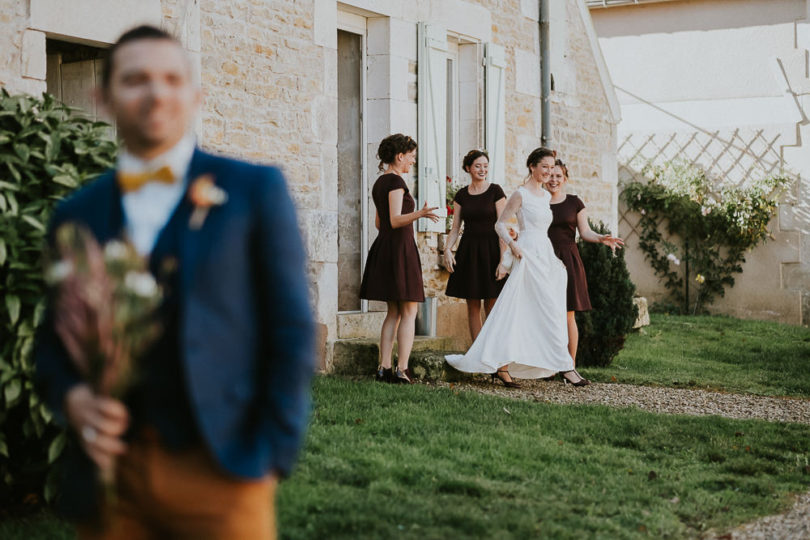 Un mariage en automne en Bourgogne au Domaine du Bouloy - A découvrir sur le blog mariage www.lamarieeauxpiedsnus.com - Photos : Benjamin Le Du