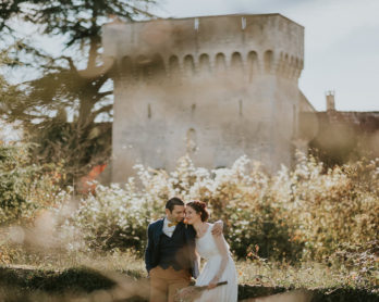 Un mariage en automne en Bourgogne au Domaine du Bouloy - A découvrir sur le blog mariage www.lamarieeauxpiedsnus.com - Photos : Benjamin Le Du