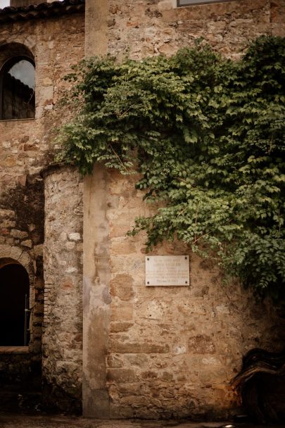 Un mariage en automne au Château Sainte Roseline aux Arcs sur Argens dans le Var - Photos : Dall'k - Blog mariage : La mariée aux pieds nus
