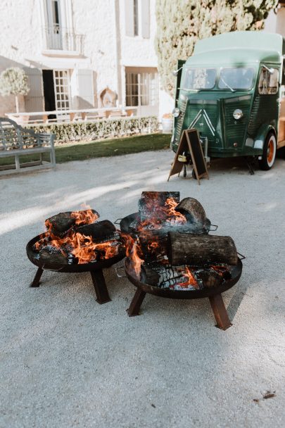 Un mariage en automne au Mas d'Arvieux en Provence - Photos : Soulpics - Blog mariage : La mariée aux pieds nus