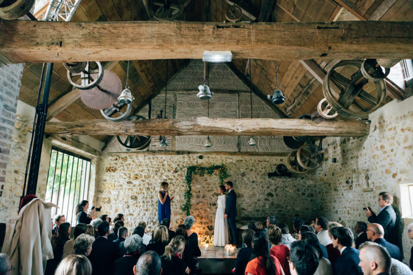 Un mariage en automne au domaines des Bonnes Joies dans les Yvelines - A découvrir sur le blog mariage www.lamarieeauxpiedsnus.com - Photos : Pierre Atelier