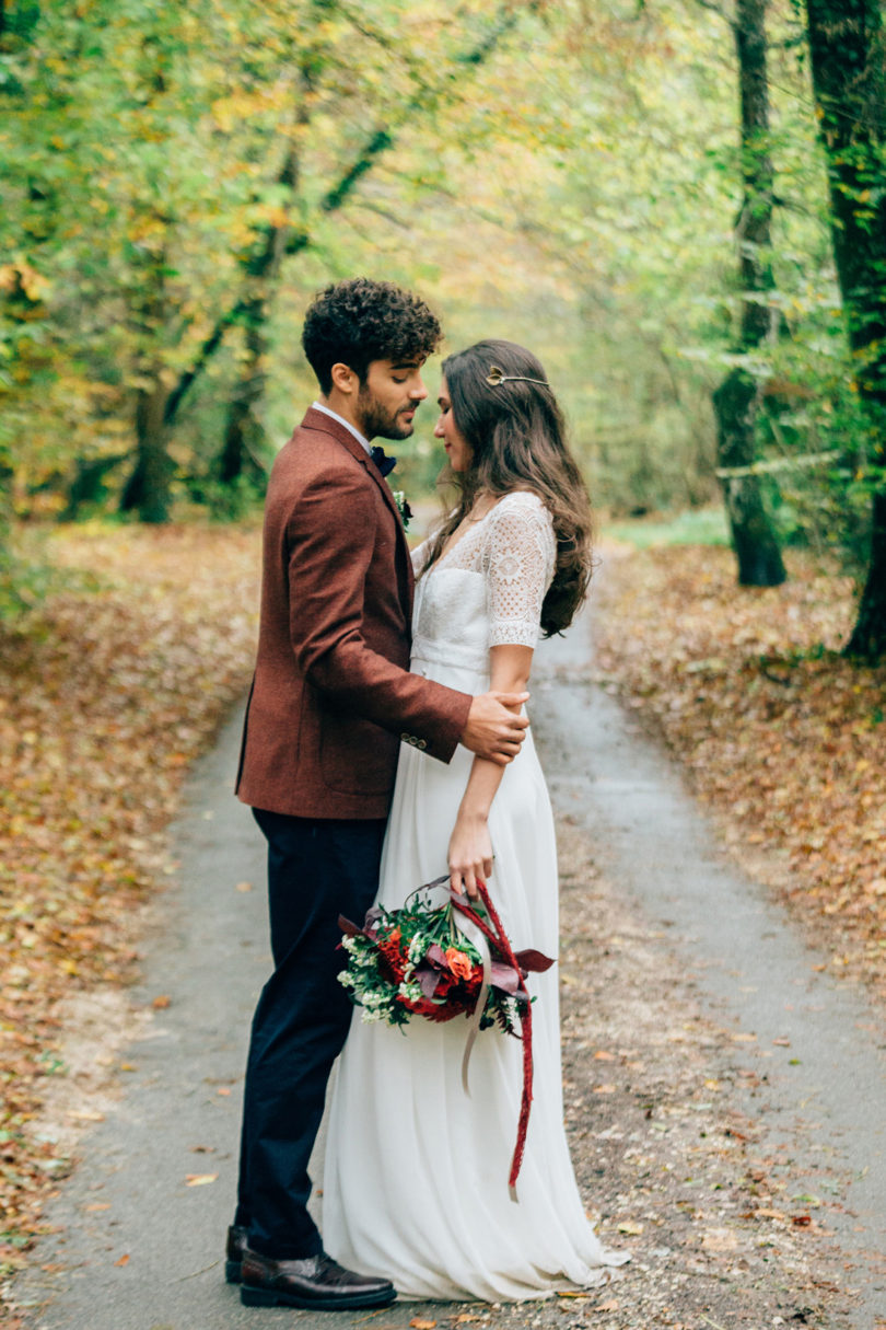 Un mariage aux couleurs de l'automne - Un éditorial à découvrir sur le blog mariage www.lamarieeauxpiedsnus.com - Photos : Pierre Atelier - Organisation : Parisian Inspired