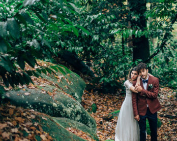 Un mariage aux couleurs de l'automne - Un éditorial à découvrir sur le blog mariage www.lamarieeauxpiedsnus.com - Photos : Pierre Atelier - Organisation : Parisian Inspired