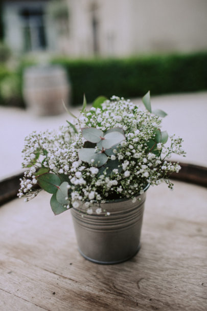 Un mariage en vert et blanc au Domaine de Blanche Fleur près d'Avignon - A découvrir sur le blog mariage www.lamarieeauxpiedsnus.com - Photos : Lorenzo Accardi