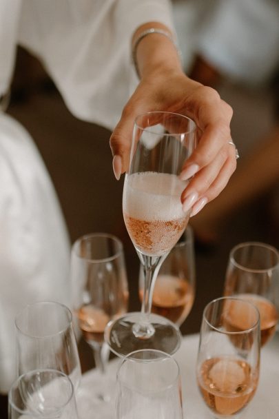 Un mariage en bleu à la Bastide d'Astres en Provence - Photos : Clarisse et Johan - Blog mariage : La mariée aux pieds nus