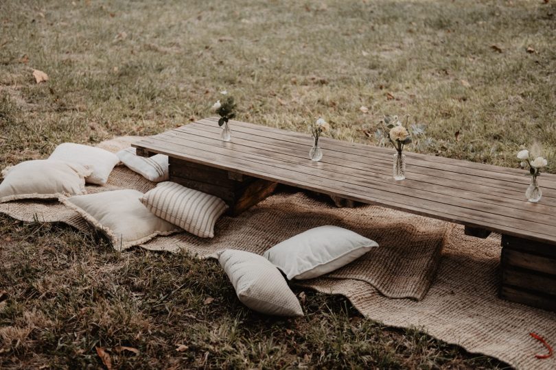 Un mariage bohème et végétal dans le Béarn - Photos : Patricia Hendrychova-Estanguet - Blog mariage : La mariée aux pieds nus