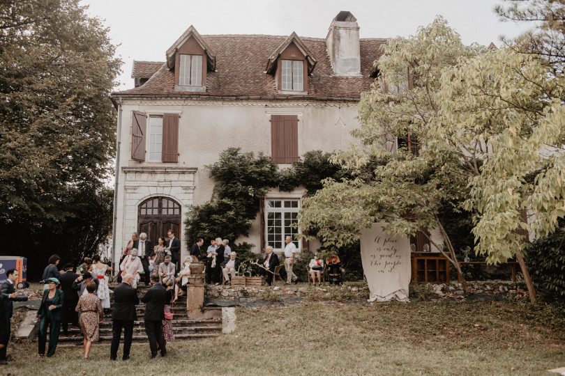 Un mariage bohème et végétal dans le Béarn - Photos : Patricia Hendrychova-Estanguet - Blog mariage : La mariée aux pieds nus