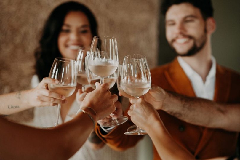 Un mariage bohème au Château de Fajac près de Toulouse - Photos : Th Quirky - Blog mariage : La mariée aux pieds nus