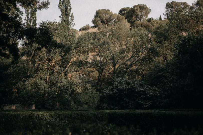 Un mariage bohème au Chateau de la Barben en Provence - Photos : Gwendoline Noir - Blog mariage : La mariée aux pieds nus