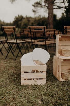 Un mariage bohème au Château de Theon en Charente Maritime - Photos : Baptiste Hauville- Wedding planner : Sparkly Agency - Blog mariage : La mariée aux pieds nus