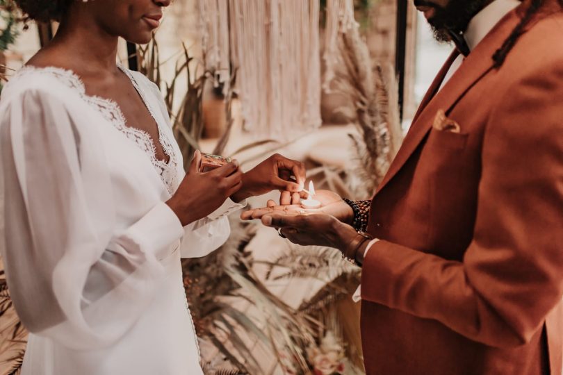 Un mariage bohème au Clos des Charmes dans le Périgord - Photos : Coralie Terrée - Blog mariage : La mariée aux pieds nus