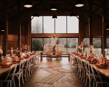 Un mariage bohème au Clos des Charmes dans le Périgord - Photos : Coralie Terrée - Blog mariage : La mariée aux pieds nus