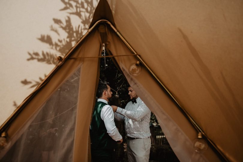 Un mariage bohème au Coco Barn Wood Lodge dans les Landes - Photos : Patricia Hendrychova-Estanguet - Blog mariage : La mariée aux pieds nus