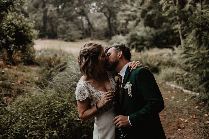 Un mariage bohème au Coco Barn Wood Lodge dans les Landes - Photos : Patricia Hendrychova-Estanguet - Blog mariage : La mariée aux pieds nus