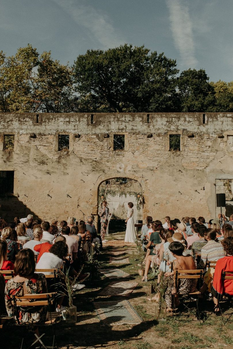 Un mariage bohème et coloré au Pays-Basque - Photos : Baptiste Hauville - Blog mariage : La mariée aux pieds nus